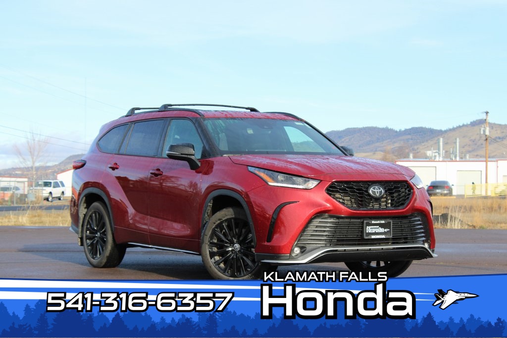 2023 Toyota Highlander XSE's photo