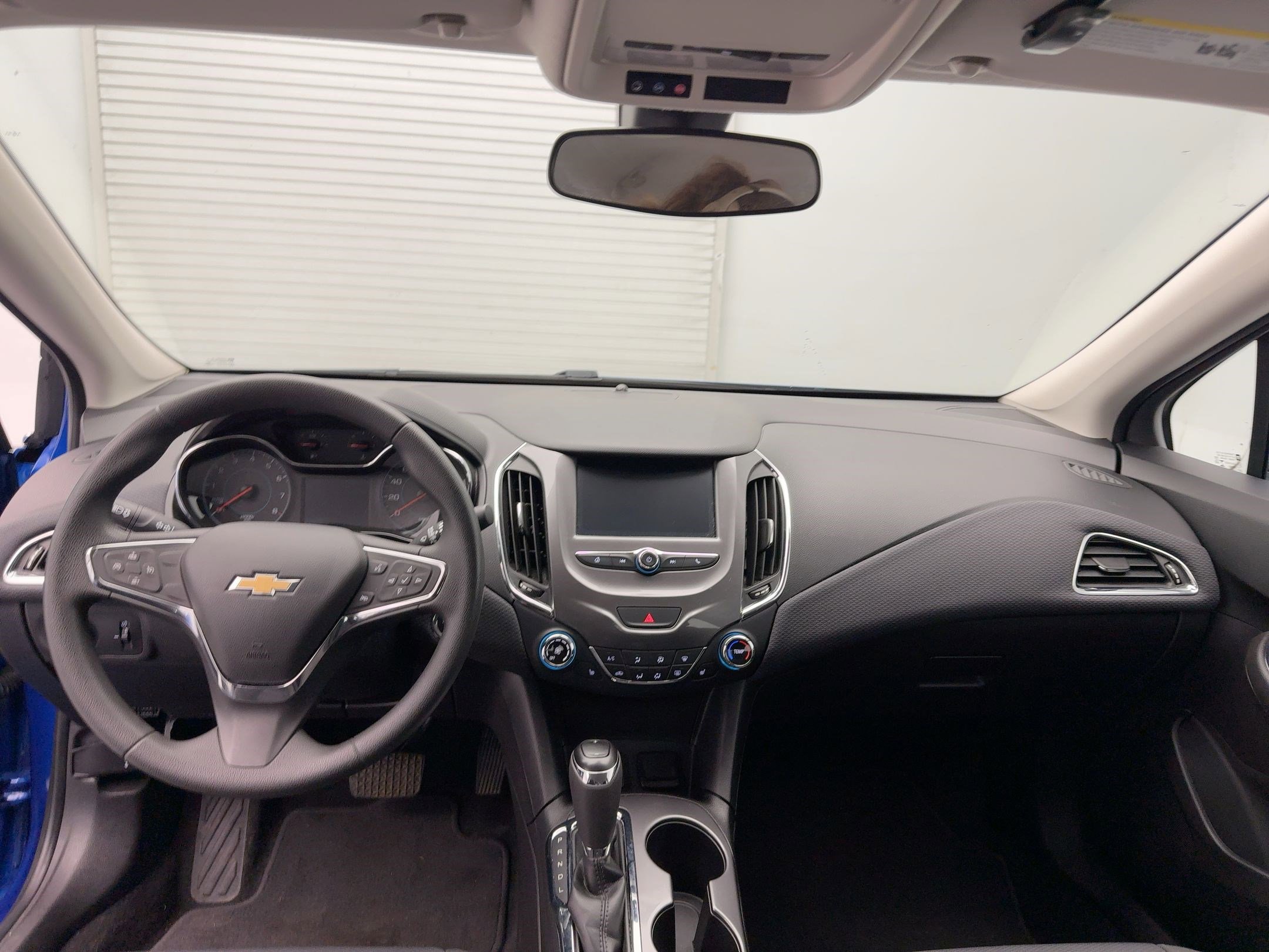 2017 Chevrolet Cruze LT photo 4