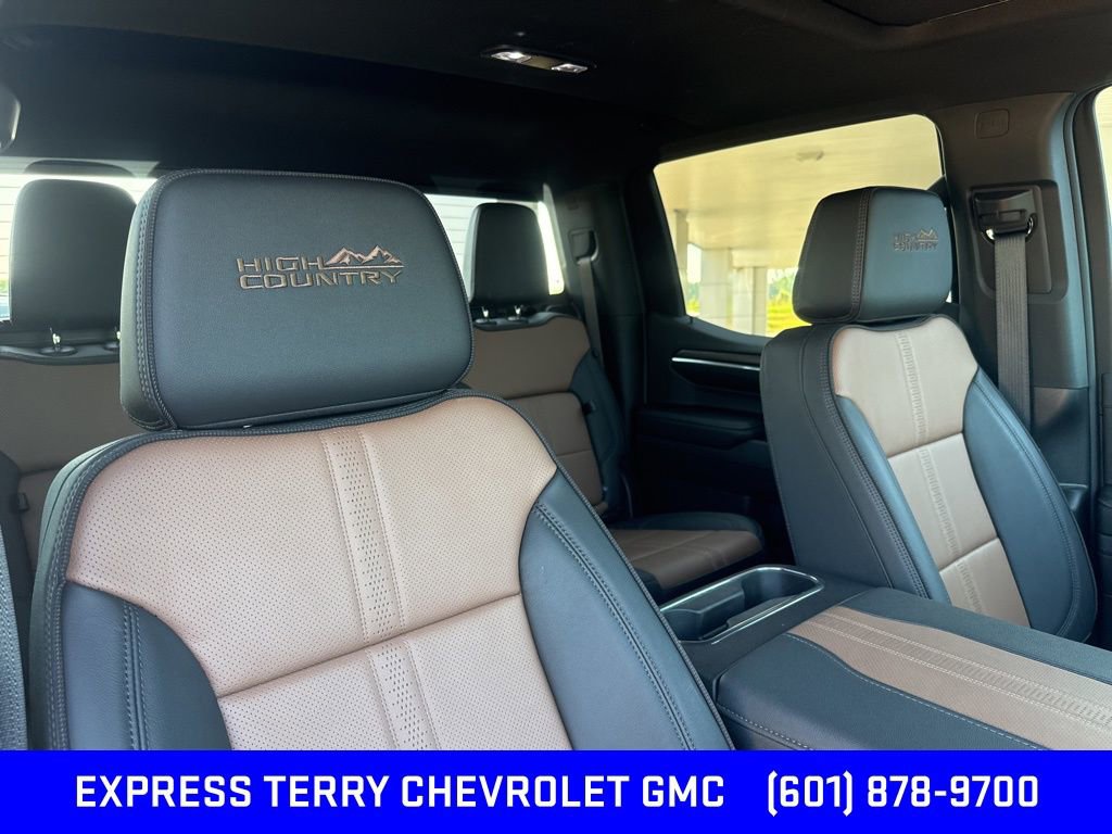 2024 Chevrolet Silverado 1500 High Country photo 19