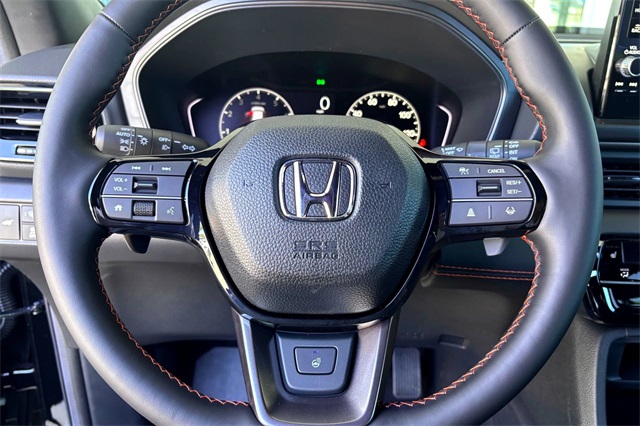 2025 Honda Pilot TrailSport photo 10