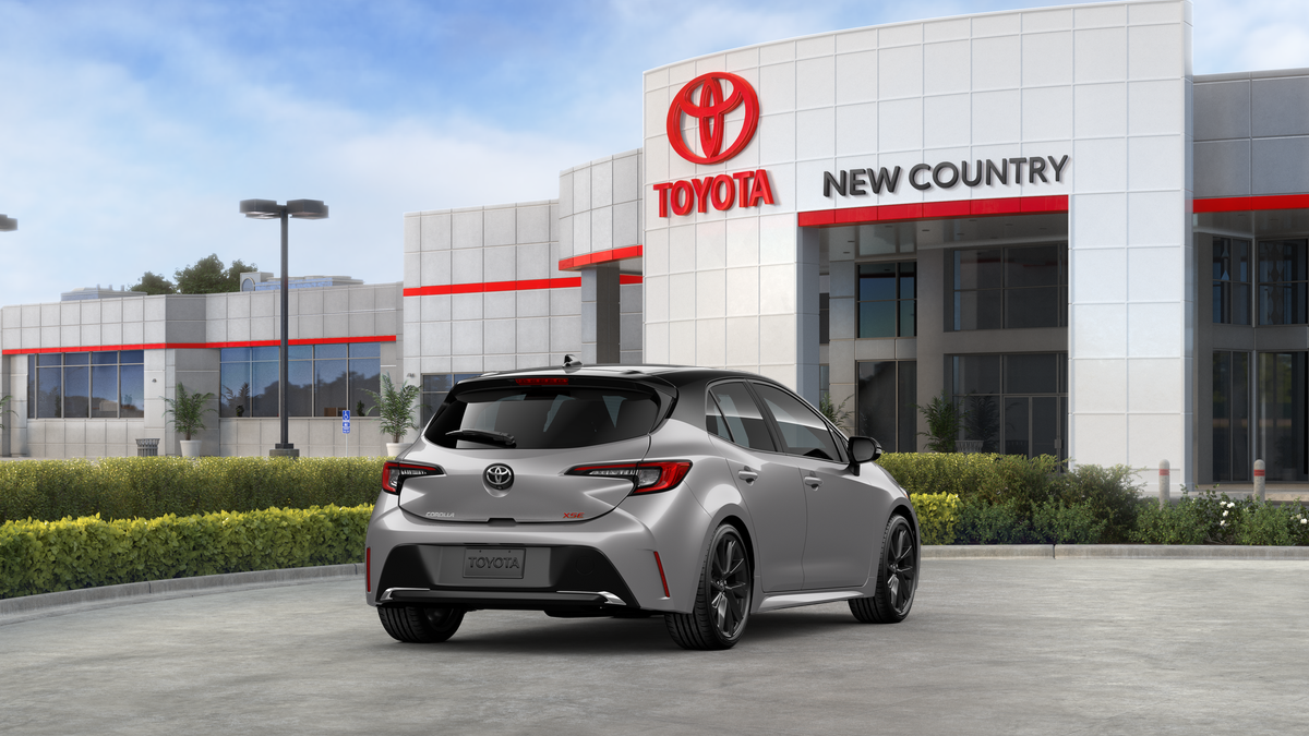 2025 Toyota Corolla XSE photo 9
