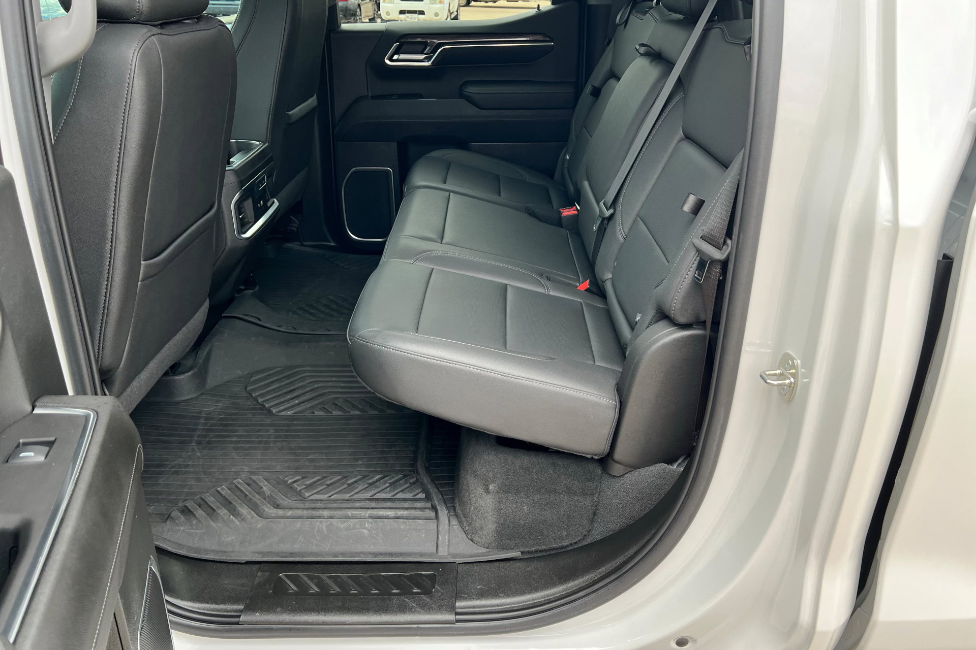 2023 Chevrolet Silverado 1500 LTZ photo 21
