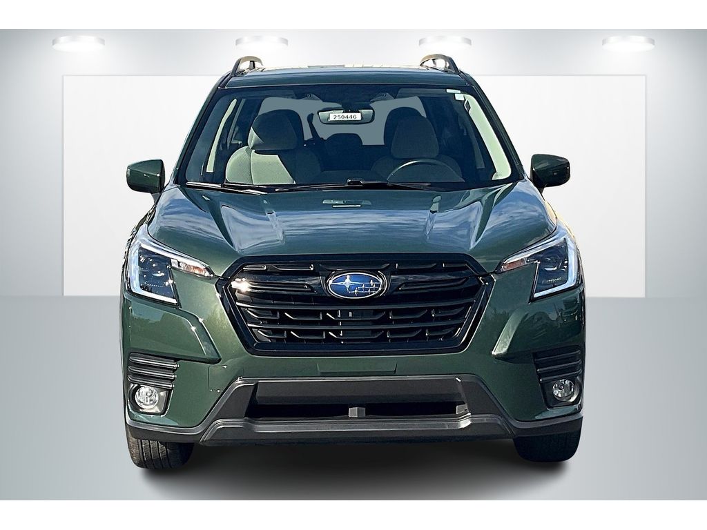 2023 Subaru Forester Premium photo 3