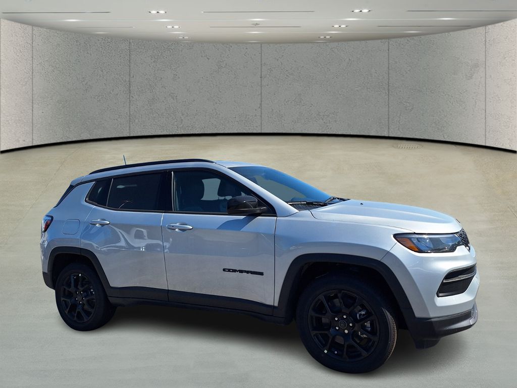 2026 Jeep Compass Latitude photo 3