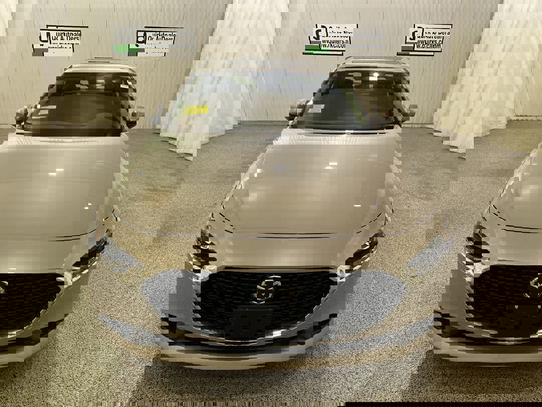 2025 Mazda Mazda3 2.5 s Preferred photo 2