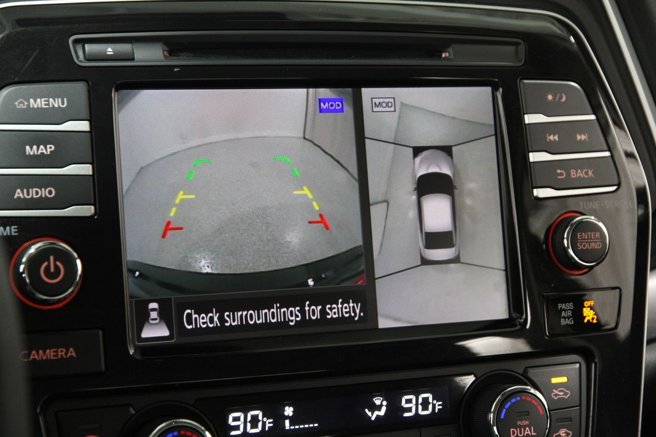 2022 Nissan Maxima Platinum photo 12