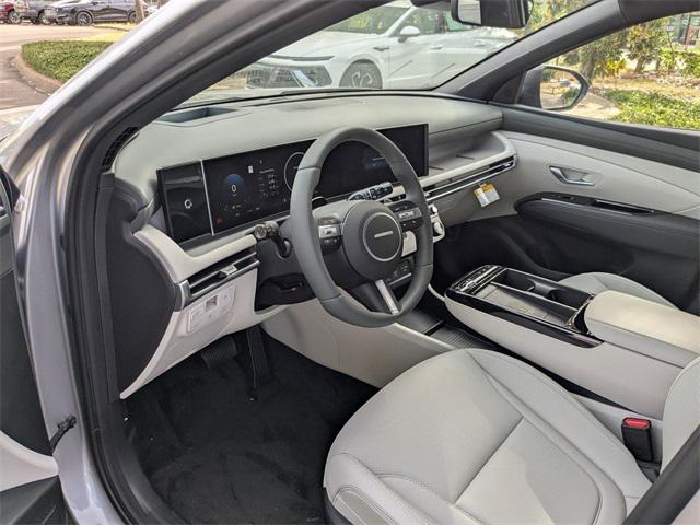 2025 Hyundai Tucson Hybrid Limited photo 4
