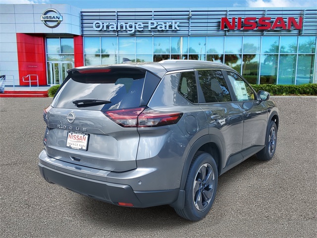 2026 Nissan Rogue SV photo 2
