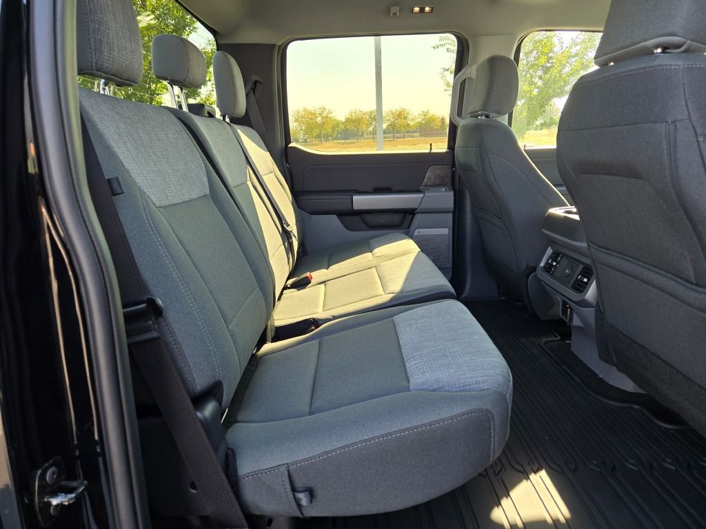 2026 Ford F-250 photo 8