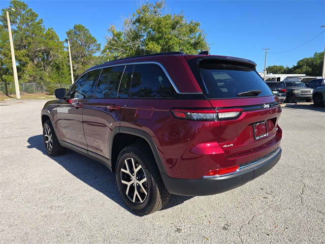 2025 Jeep Grand Cherokee Limited photo 4