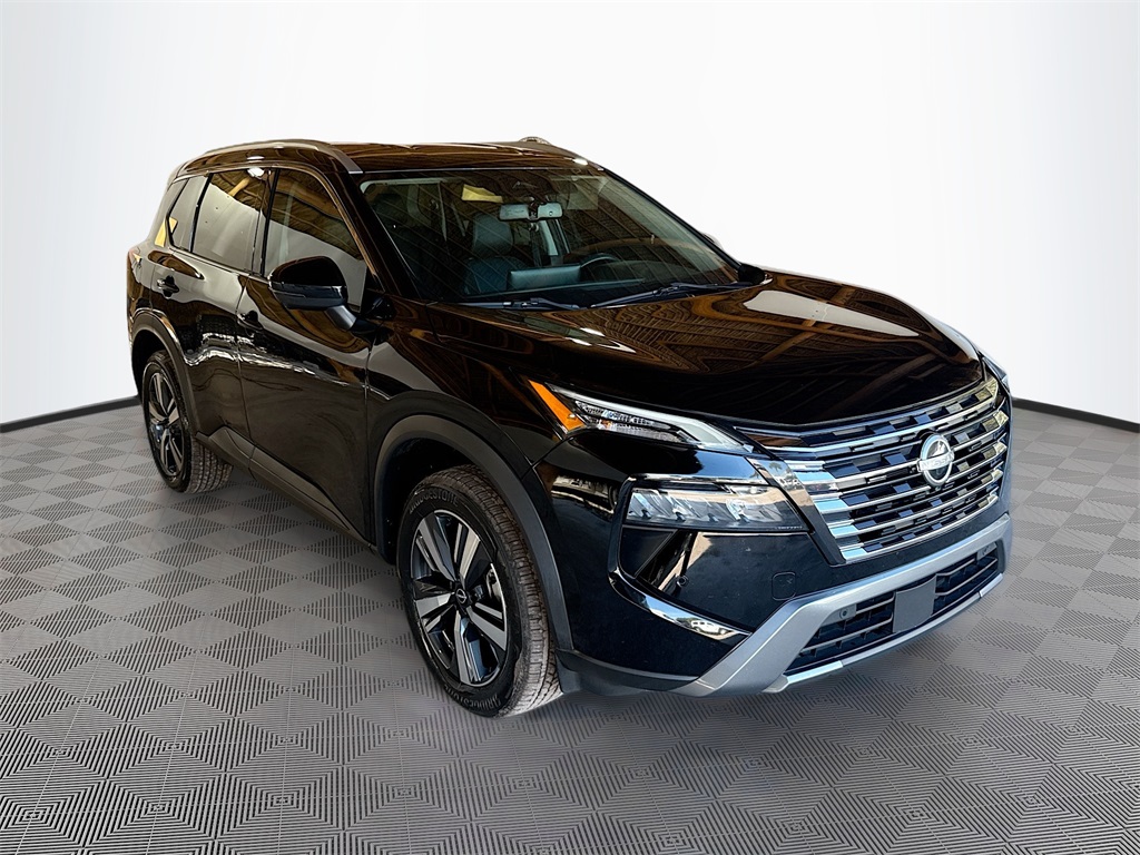 2024 Nissan Rogue SL photo 3