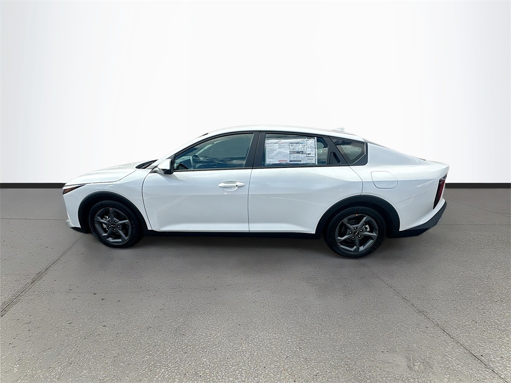 2025 Kia K4 LXS photo 4