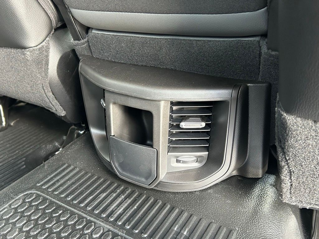 2025 Ram 2500 Tradesman photo 27