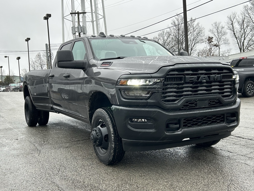 2026 Ram 3500 Tradesman photo 4