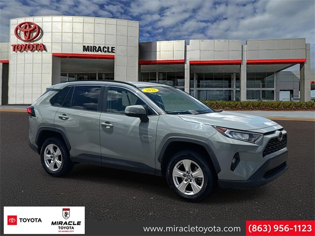 2021 Toyota RAV4 XLE
