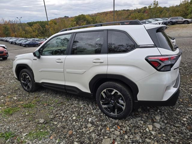 2025 Subaru Forester Limited photo 3