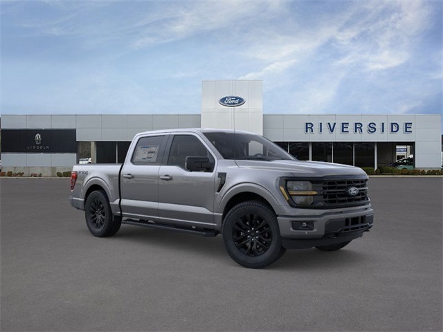 2025 Ford F-150 XLT photo 6