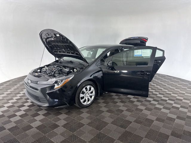 2024 Toyota Corolla LE photo 10