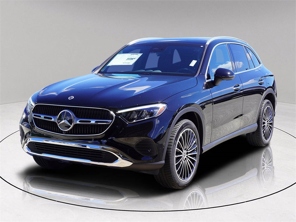 2026 Mercedes Benz GLC 300 photo 3