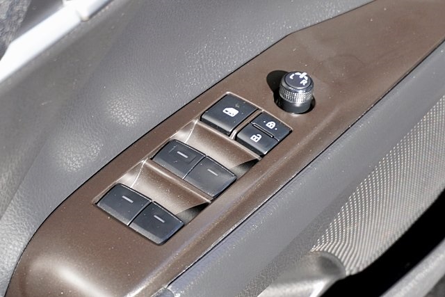 2023 Toyota Camry LE photo 22