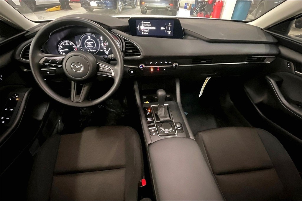 2026 MAZDA MAZDA3 - Image 4