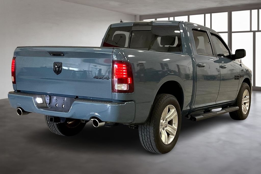 2015 Ram 1500 Sport photo 2