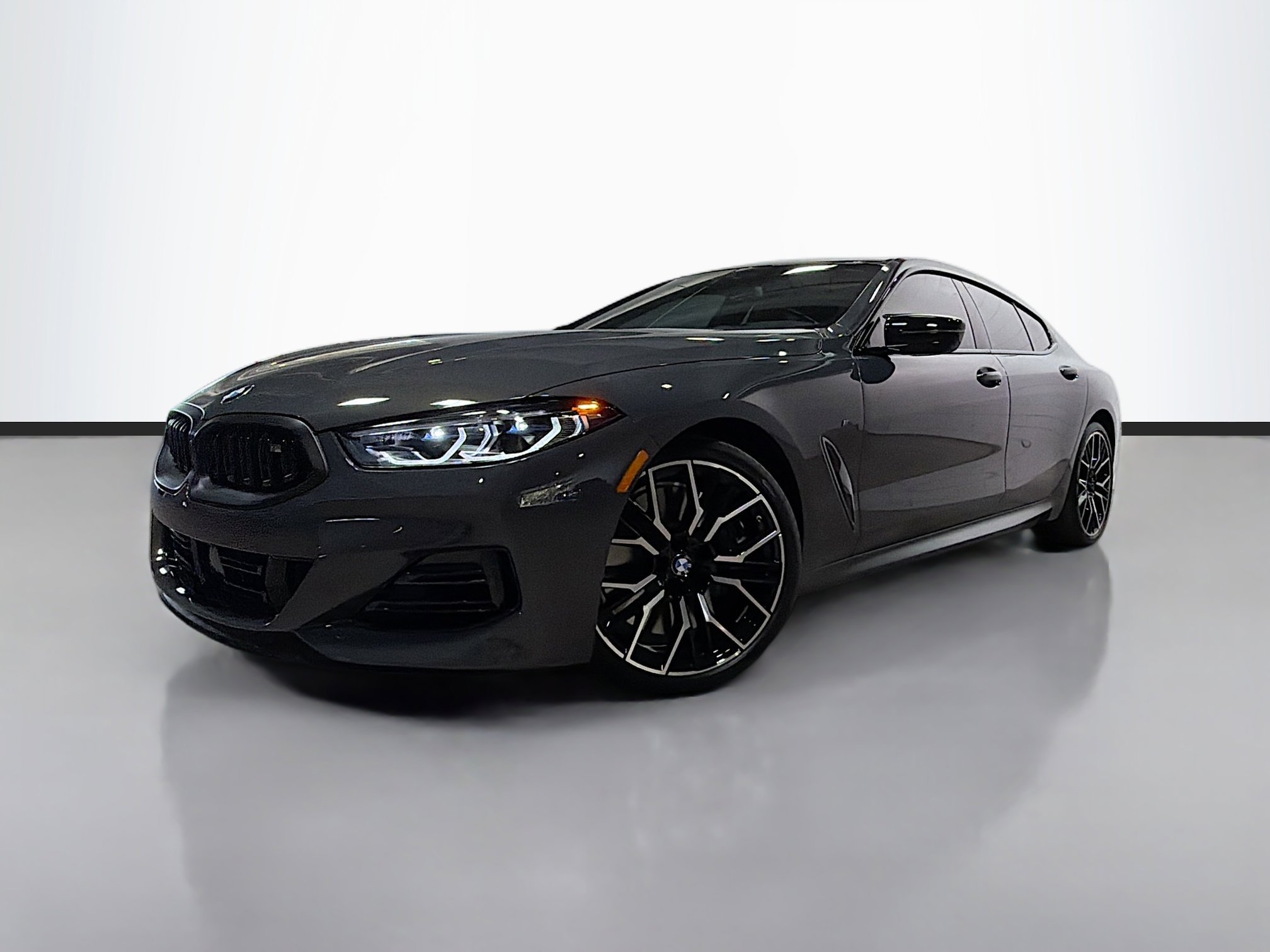 2026 BMW 8 Series M850i's photo