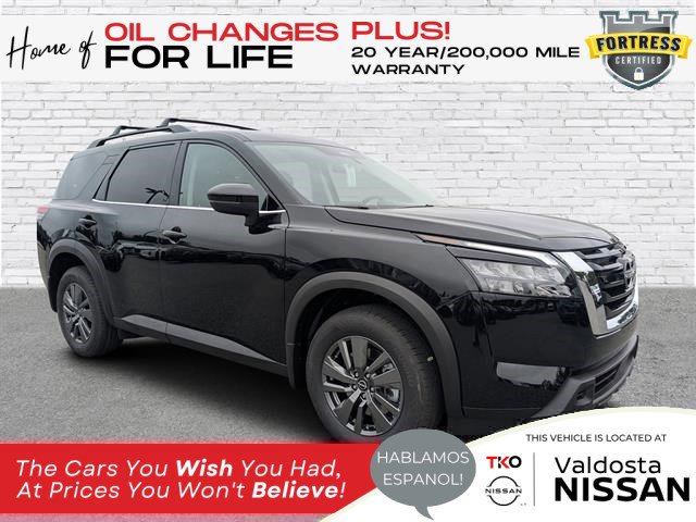 2025 Nissan Pathfinder SV's photo