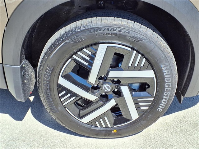 2026 Nissan Kicks SV photo 3