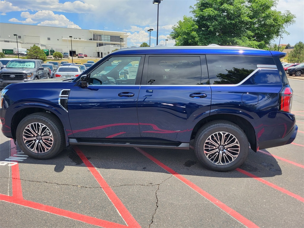 2025 Nissan Armada SL photo 4