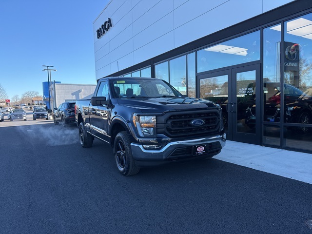 2023 Ford F-150 XL's photo
