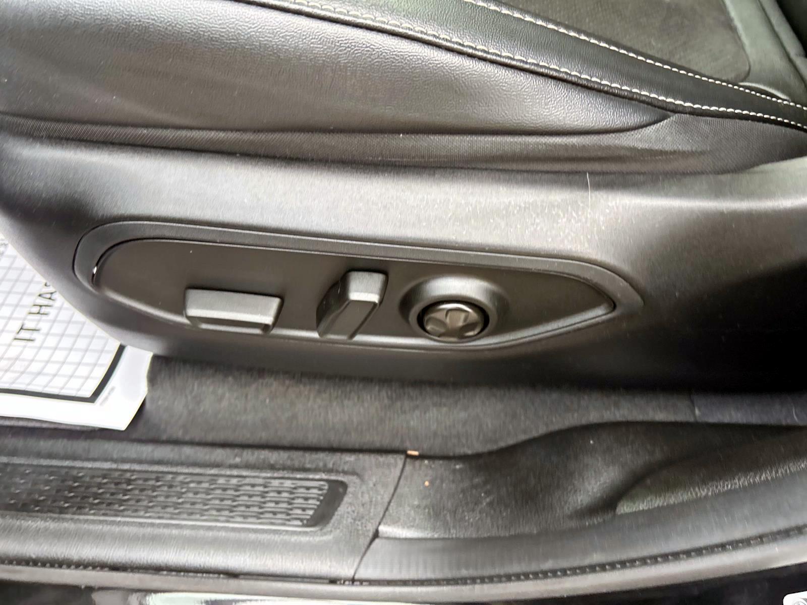 2023 Jeep Grand Cherokee Altitude photo 8