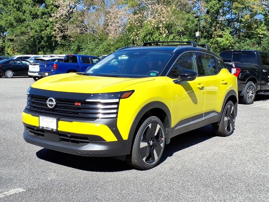 2026 Nissan Kicks SR photo 3