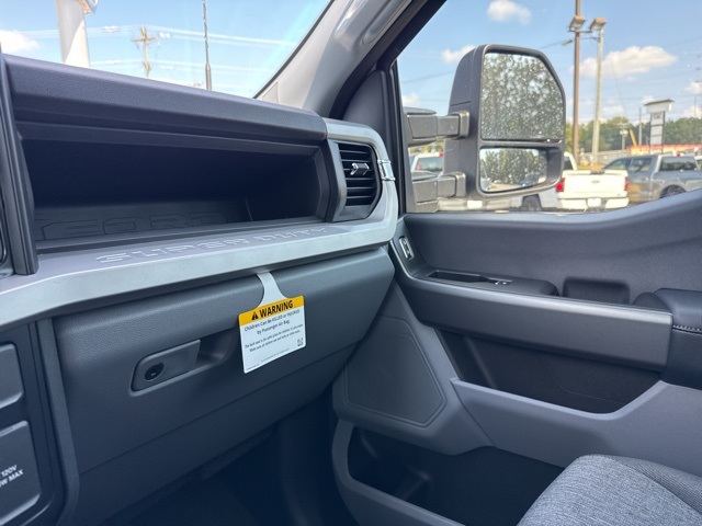 2026 Ford F-250 photo 32
