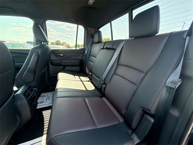 2021 Honda Ridgeline Black Edition photo 19