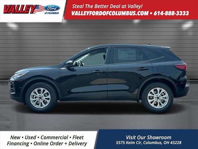 2025 Ford Escape Active photo 2