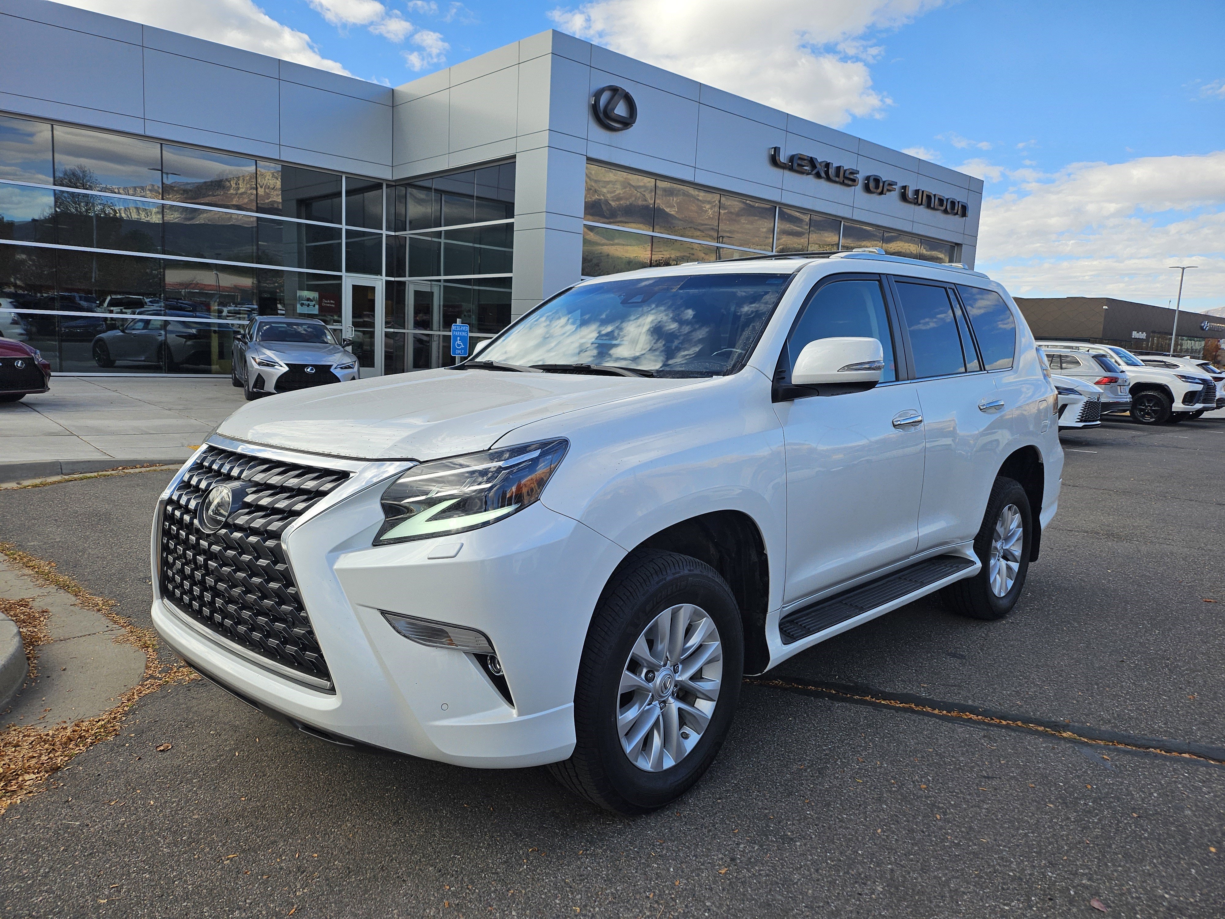 2023 Lexus GX PREMIUM's photo