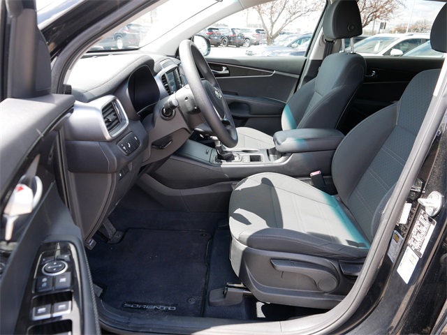 2020 Kia Sorento LX photo 13