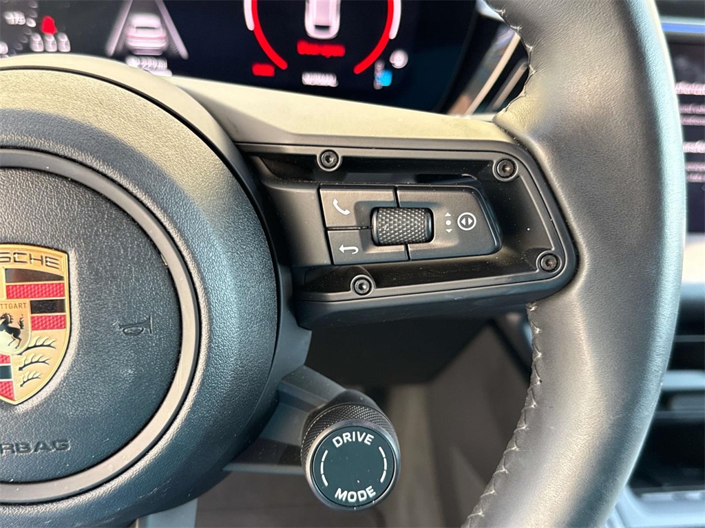 2024 Porsche Macan Electric 4 photo 27