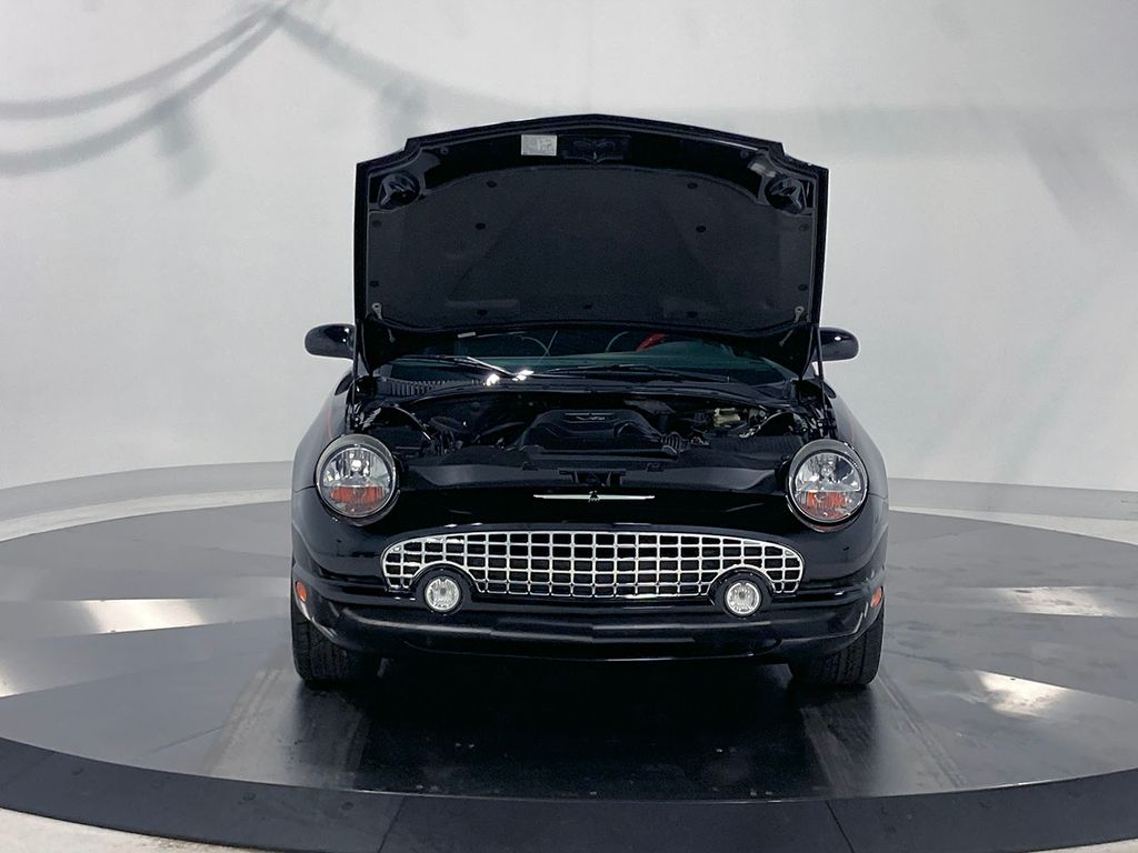 2003 Ford Thunderbird Base photo 26