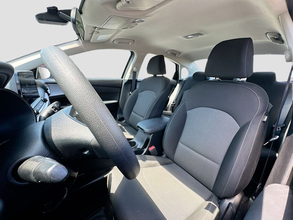 2023 Kia Forte LXS photo 12