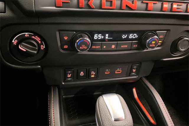 2025 Nissan Frontier PRO-4X photo 25