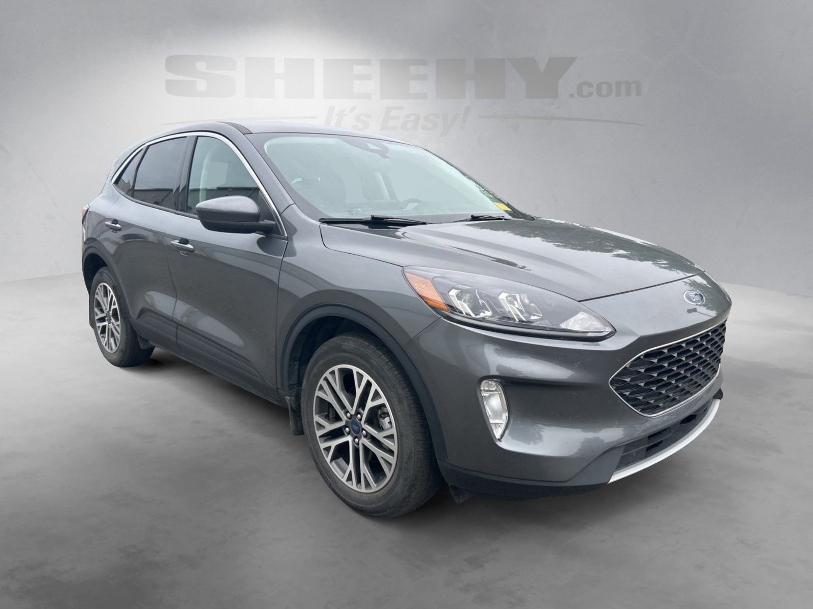 2022 Ford Escape SEL photo 2