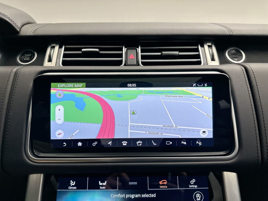 2020 Land Rover Range Rover Autobiography photo 17
