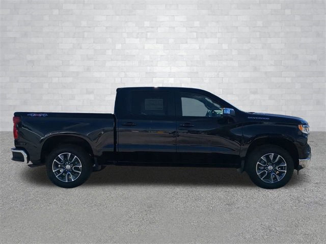 2026 Chevrolet Silverado 1500 LT photo 3