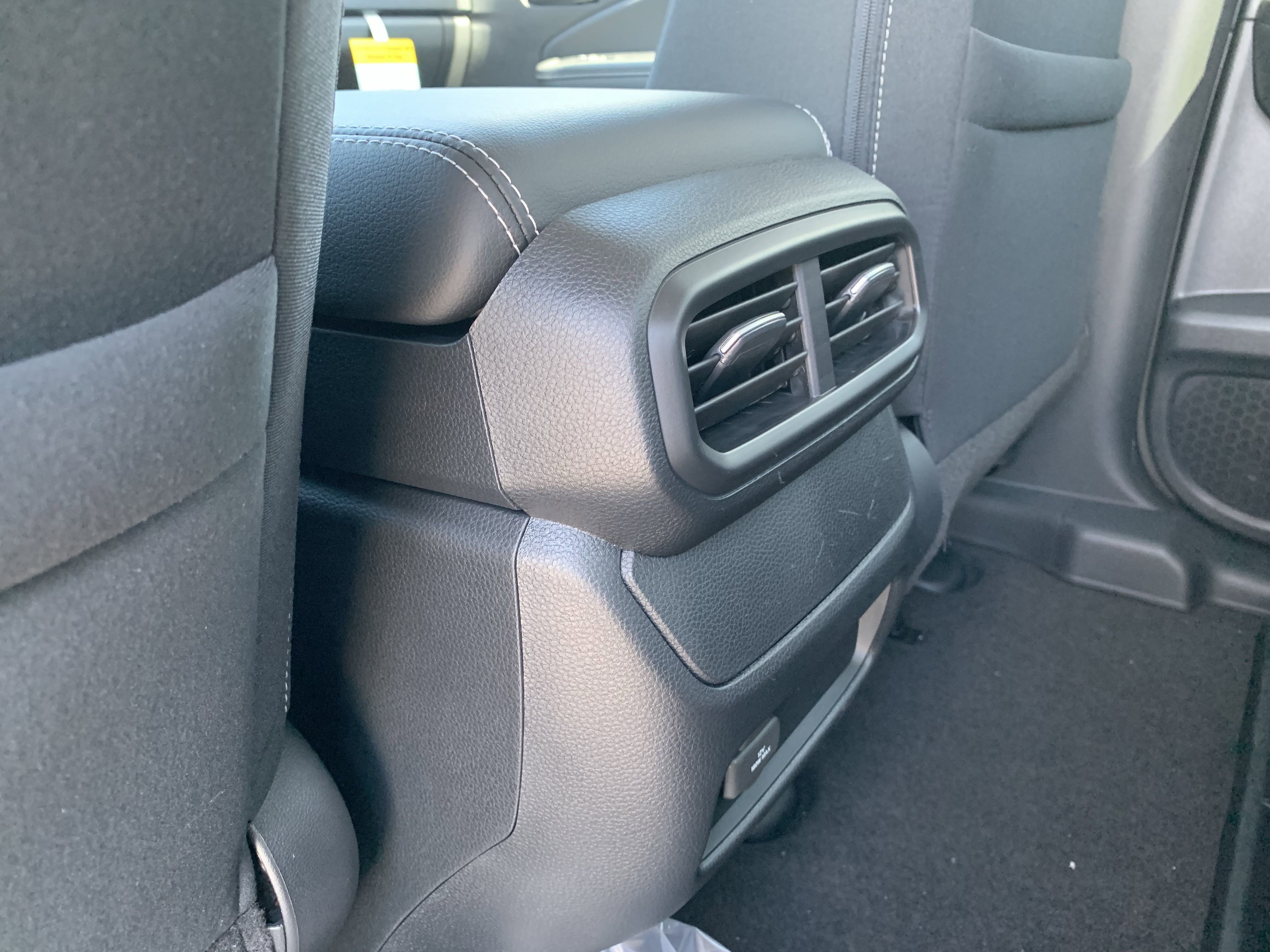 2025 Honda Ridgeline Sport photo 2