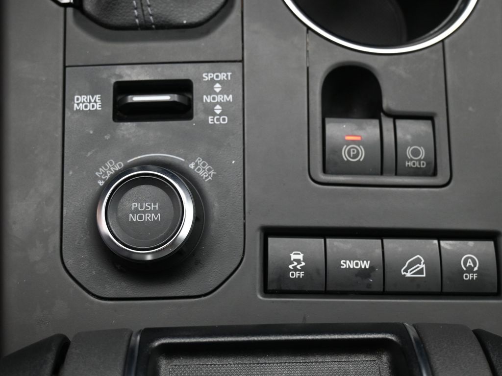 2022 Toyota Highlander XSE photo 23