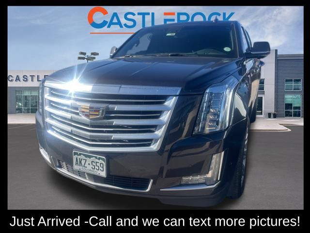 2018 Cadillac Escalade Platinum's photo
