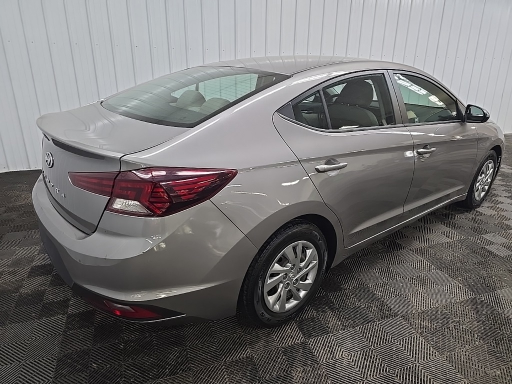 2020 Hyundai Elantra SE photo 10