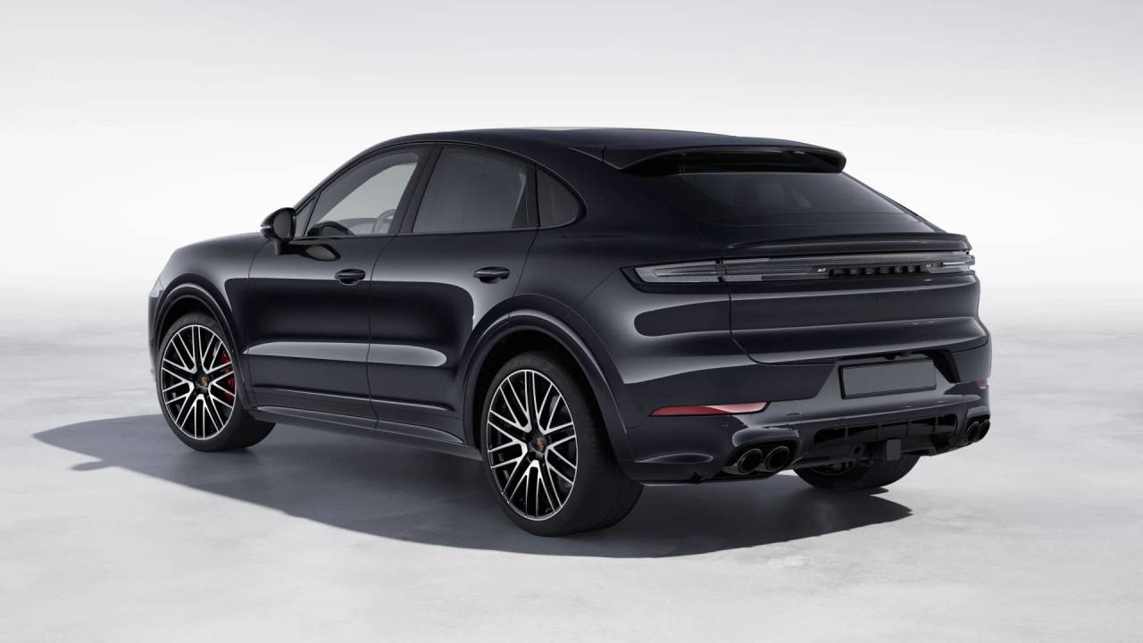 2026 Porsche Cayenne GTS Coupe photo 3